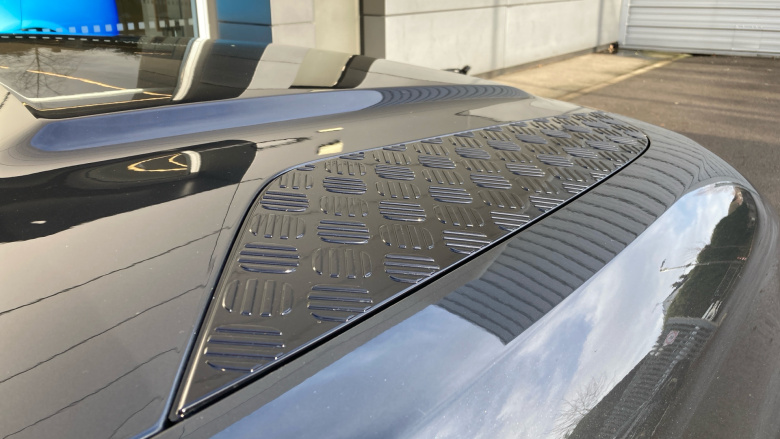 Land Rover Defender 3.0 D250 X-Dynamic SE 90 3dr Auto Diesel Estate